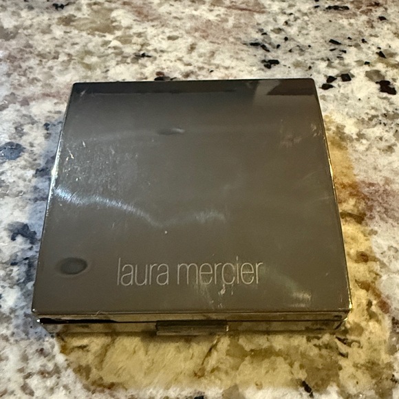 LAURA MERCIER J'ADORE LE SOLEIL MATTE VEIL CREME BRONZER - Picture 2 of 8